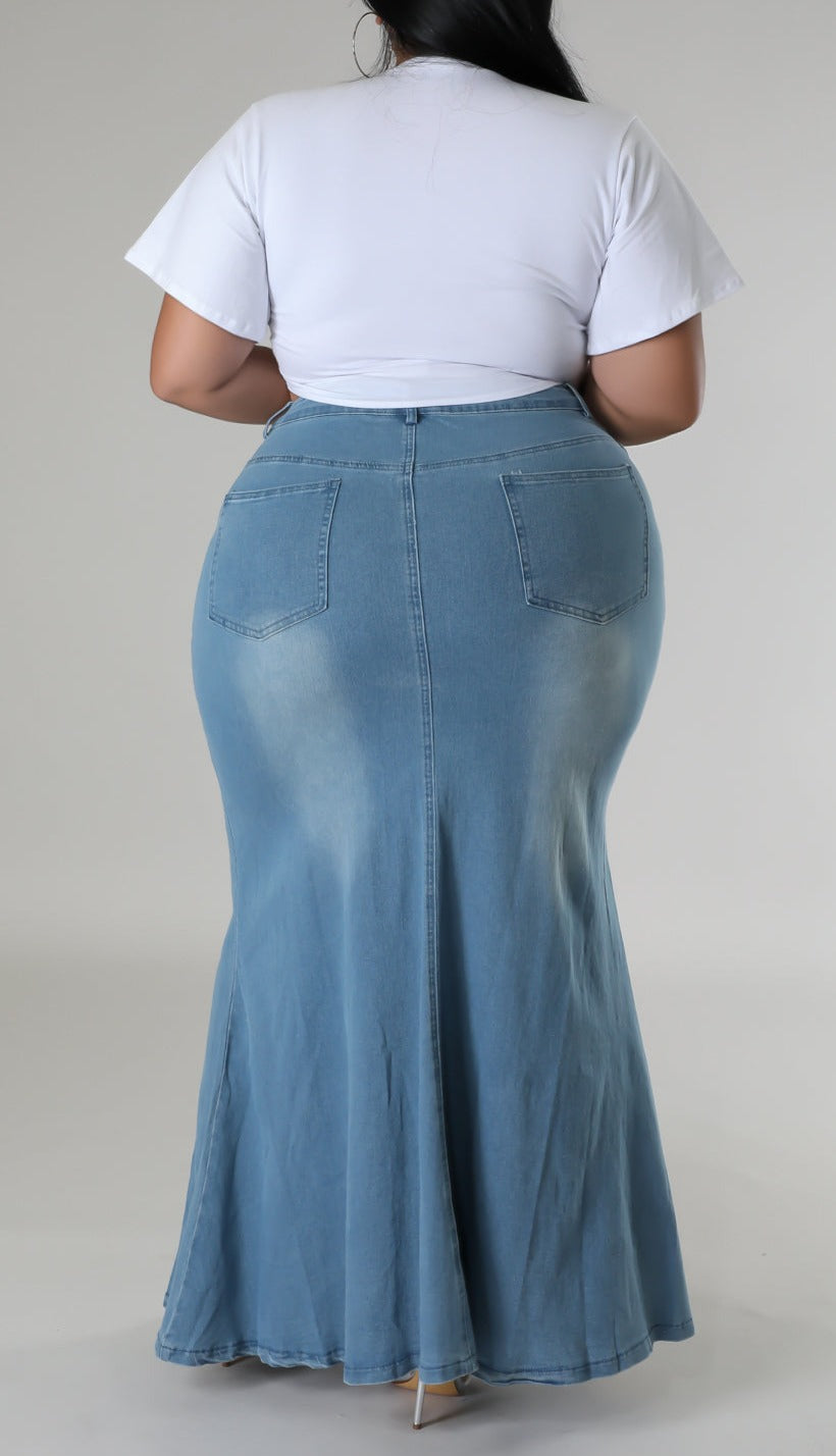 Silhouette Denim Maxi Skirt (Curvy) - SASHAY COUTURE BOUTIQUE Plus