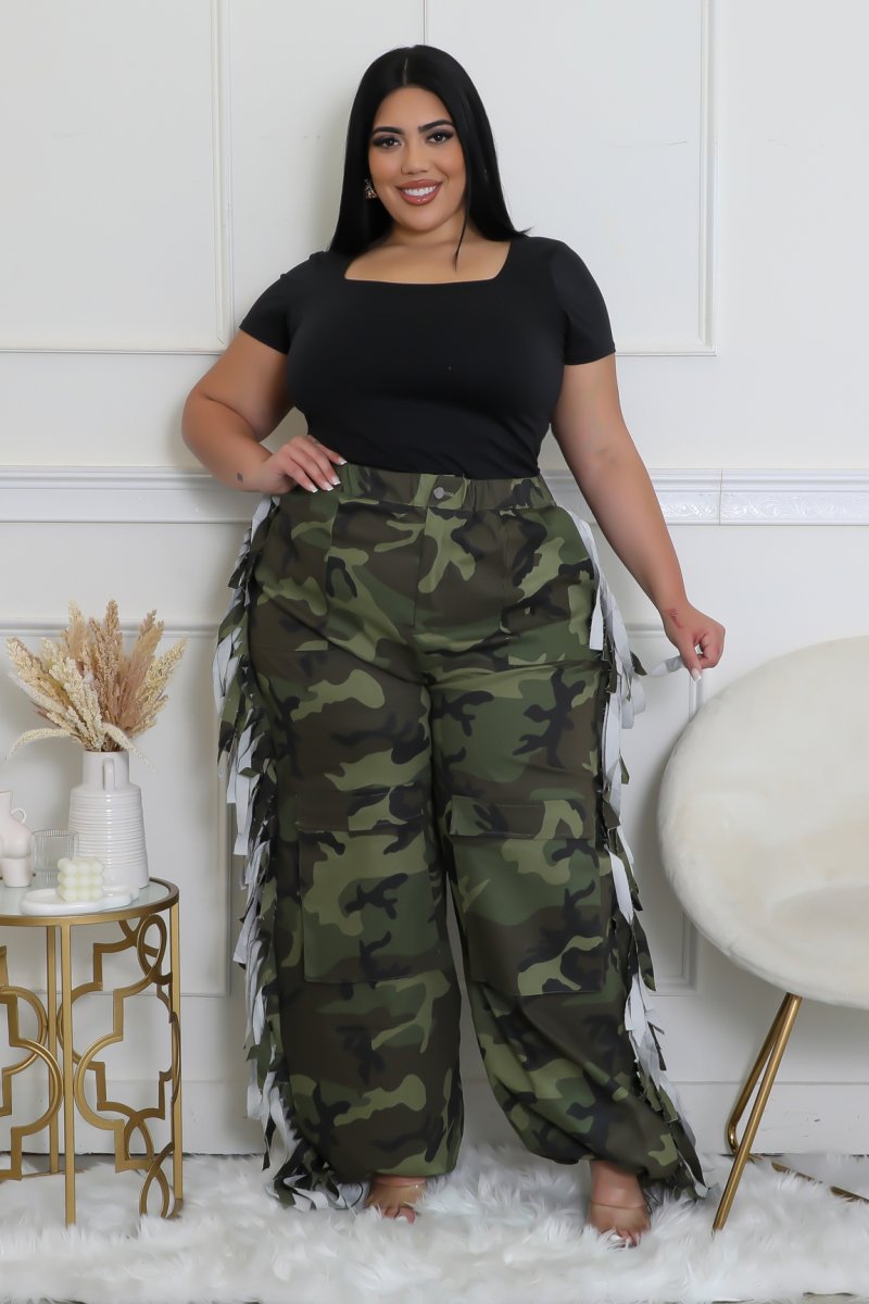 Fringed Detail Wide Leg Camo Pants (Curvy)