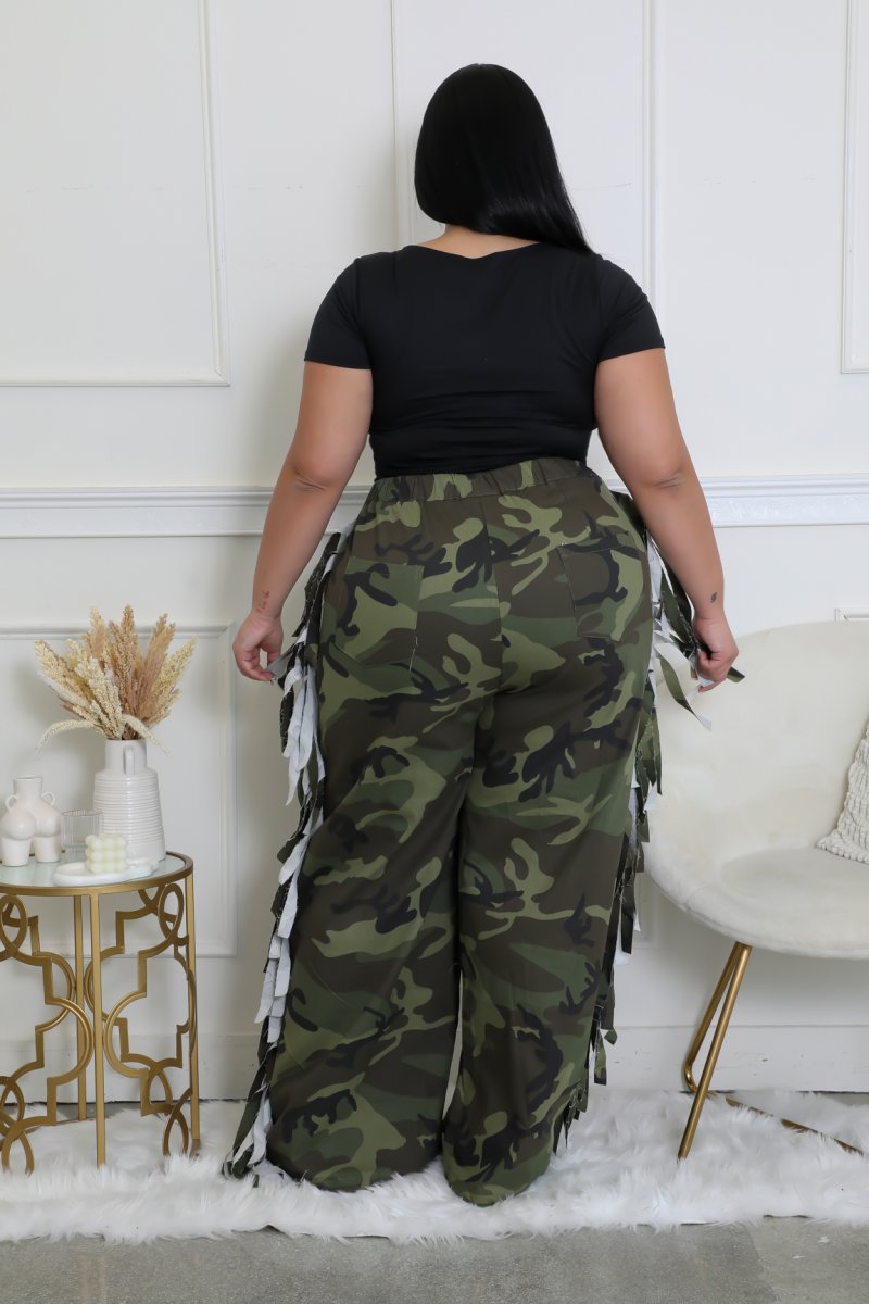 Fringed Detail Wide Leg Camo Pants (Curvy)