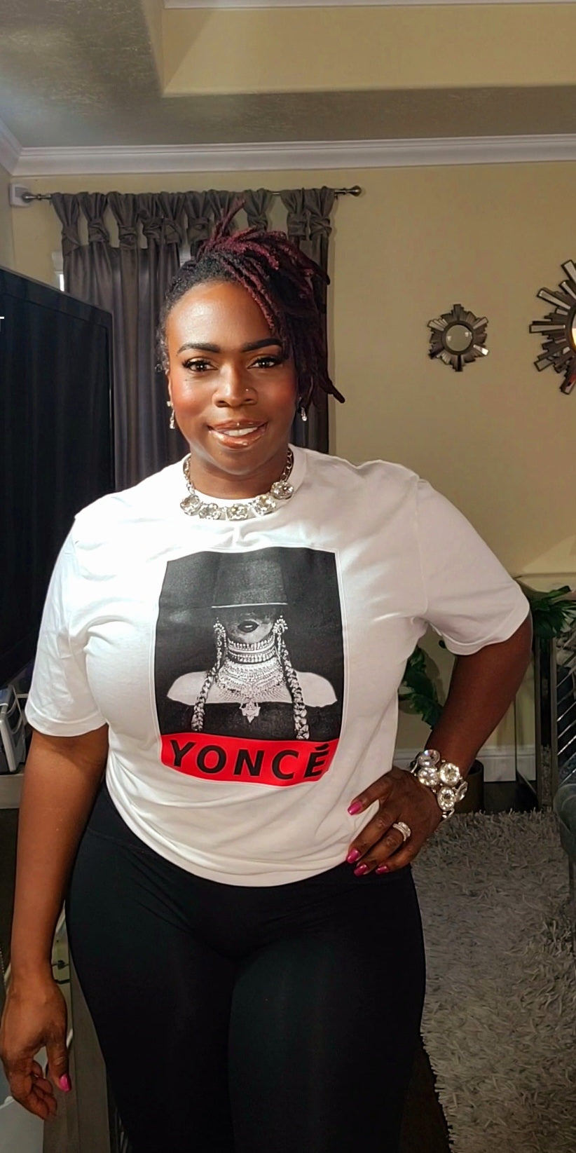 Bey Renaissance Graphic Tee - SASHAY COUTURE BOUTIQUE