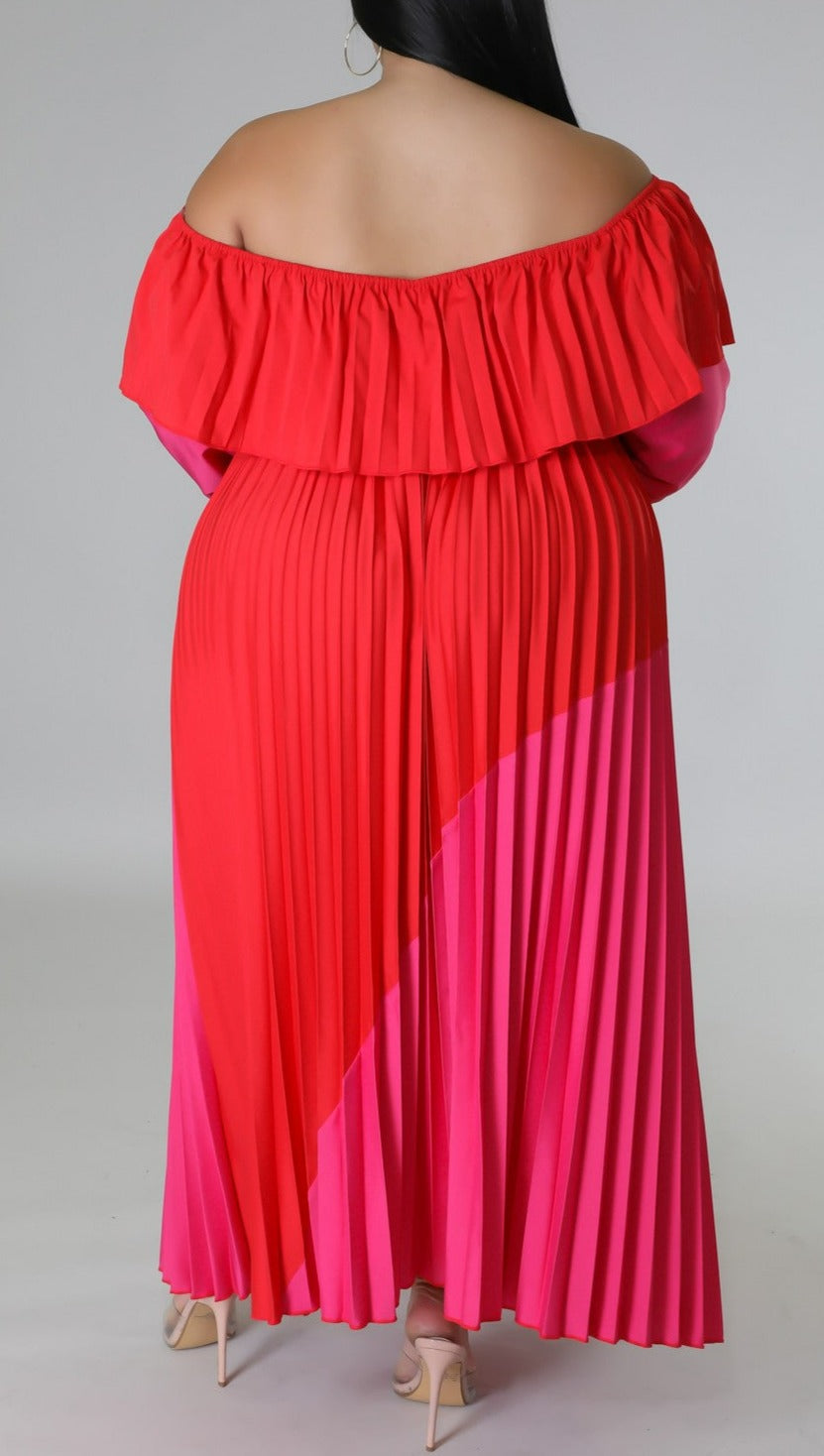 Pleated Two Toned Maxi Dress (Curvy) - SASHAY COUTURE BOUTIQUE Dresses