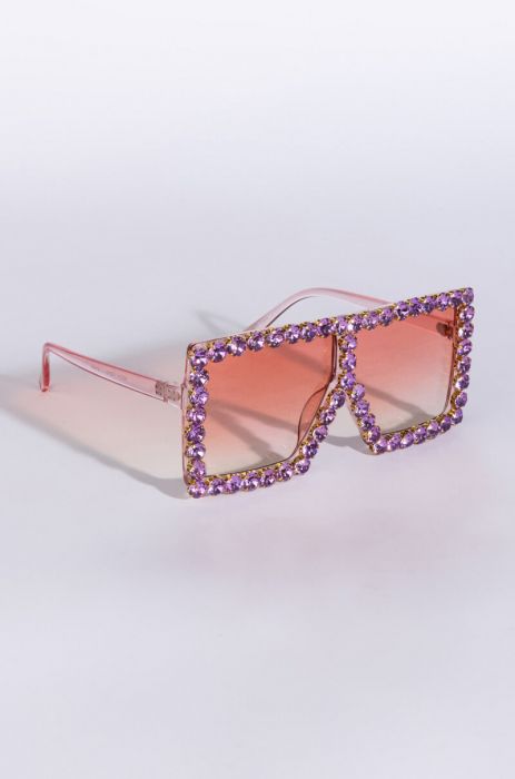 Oversized Rhinestone Sunnies - SASHAY COUTURE BOUTIQUE
