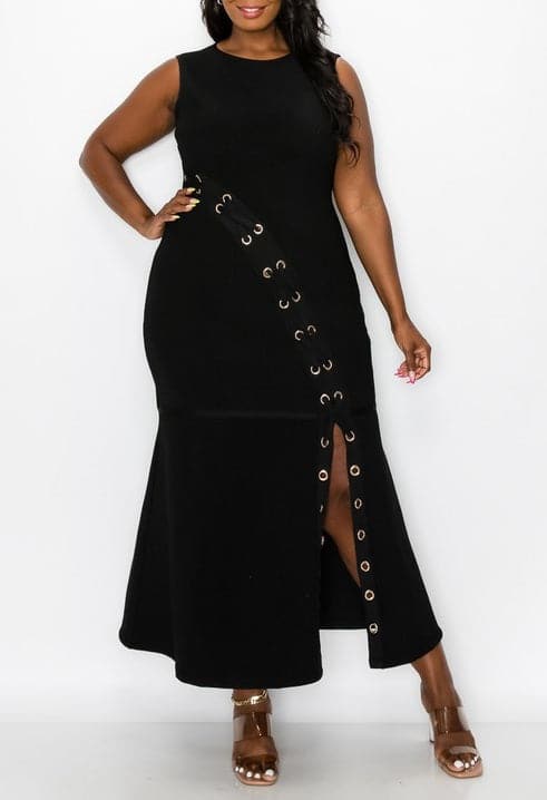 Vertical Eyelet Midi Dress (Curvy) - SASHAY COUTURE BOUTIQUE Dresses