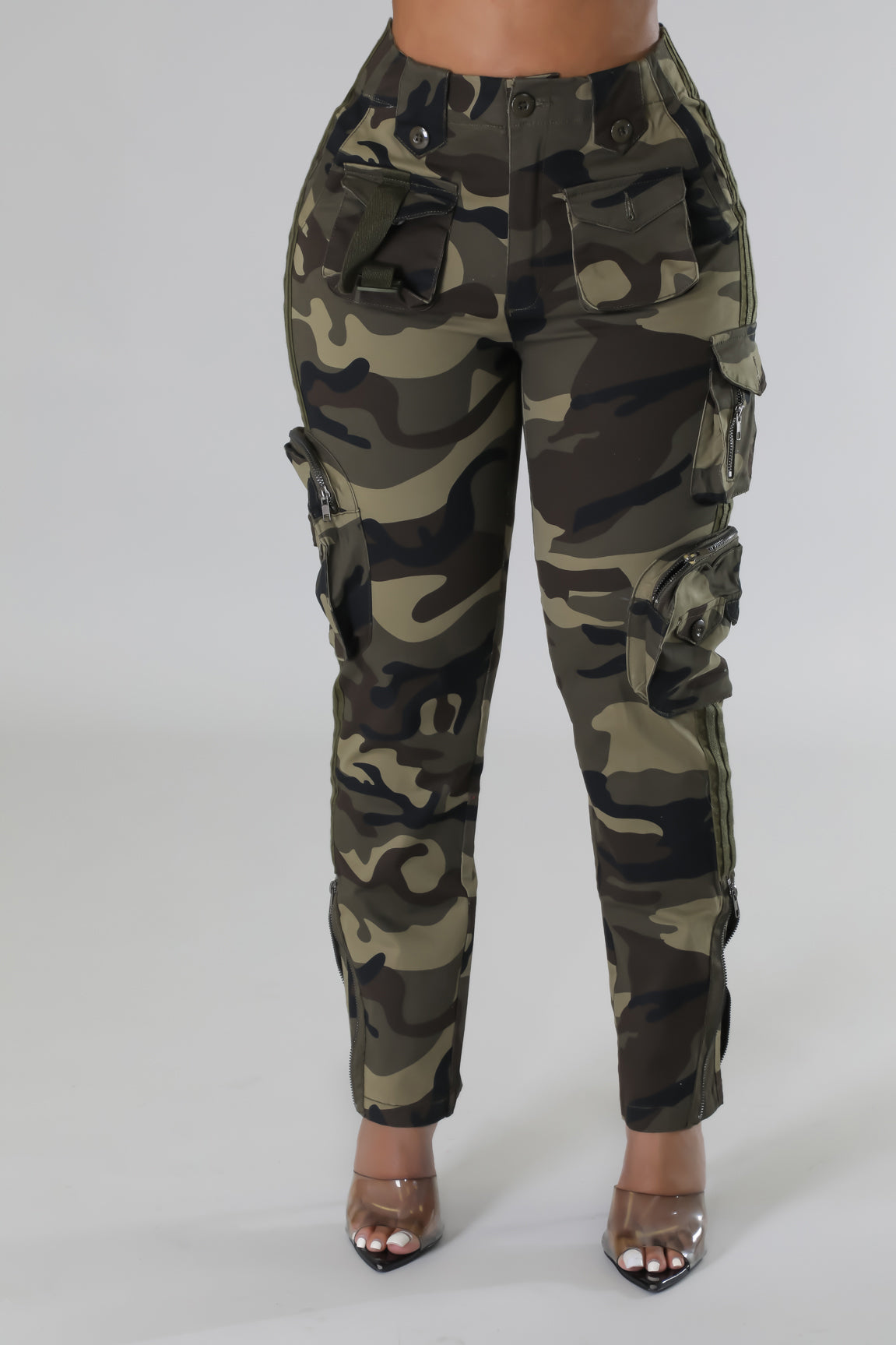 Camo Cargo Pants - SASHAY COUTURE BOUTIQUE Bottoms